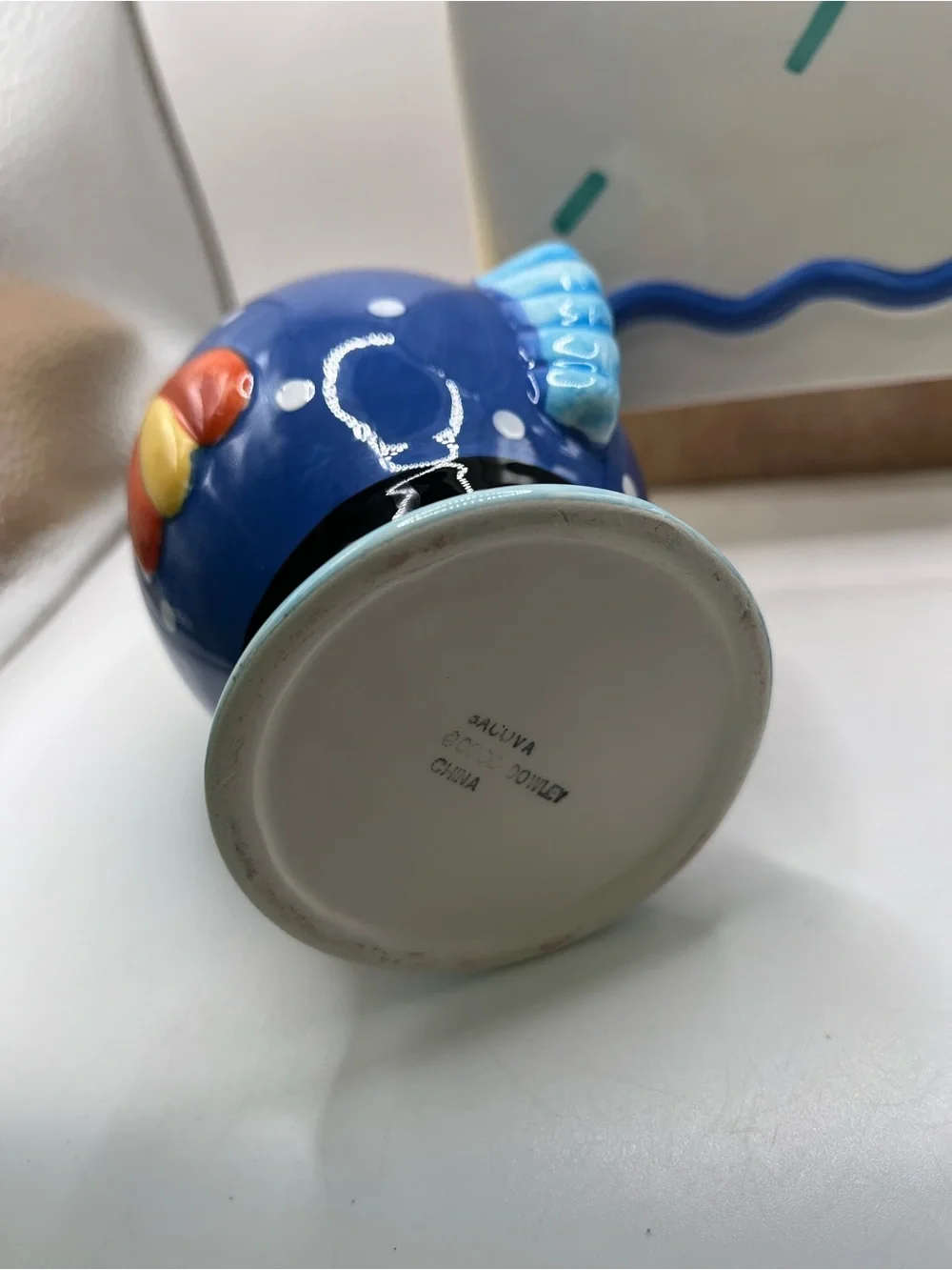 Coco Dowley Bacova Guild Ceramic Colorful Fish Tissue Cover Soap Dispenser Hooks